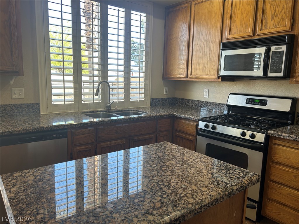 2624 Ridgewater Circle Henderson, NV 89074 - Photo 12 of 35