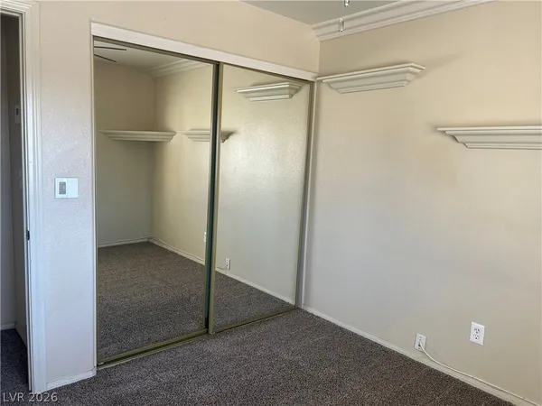 $2,600 | 2624 Ridgewater Circle, Henderson, NV 89074