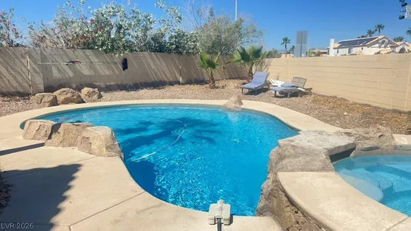 $2,600 | 2624 Ridgewater Circle, Henderson, NV 89074