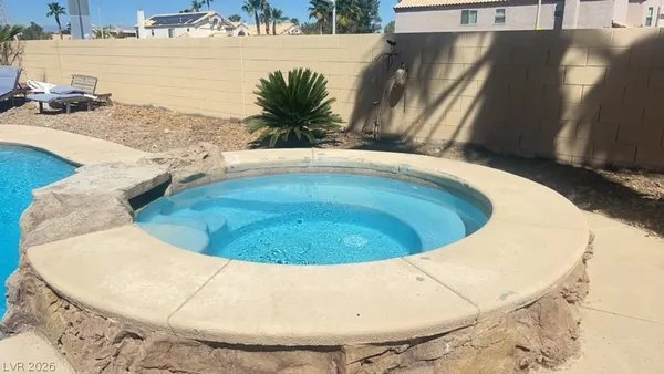 $2,600 | 2624 Ridgewater Circle, Henderson, NV 89074