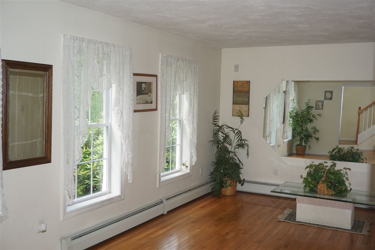 63 Mallego Road Barrington, NH 03825 - Photo 3 of 20