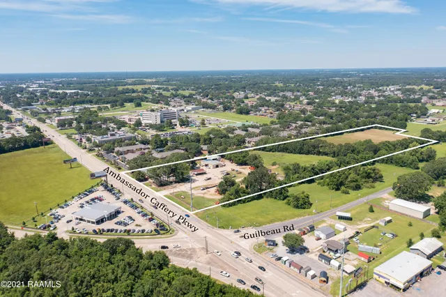 $2,900,000 | 2644 Ambassador Caffery Parkway, Lafayette, LA 70506