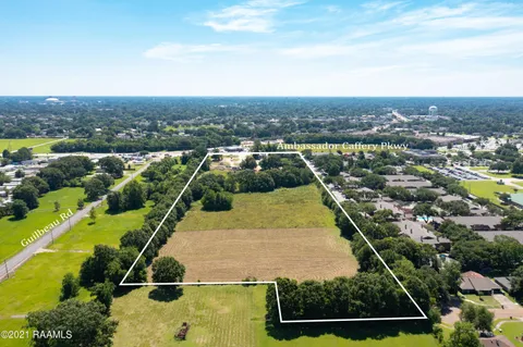 $2,900,000 | 2644 Ambassador Caffery Parkway, Lafayette, LA 70506