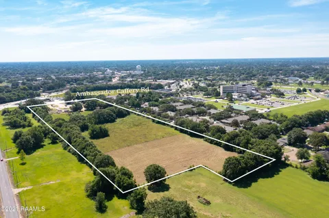 $2,900,000 | 2644 Ambassador Caffery Parkway, Lafayette, LA 70506