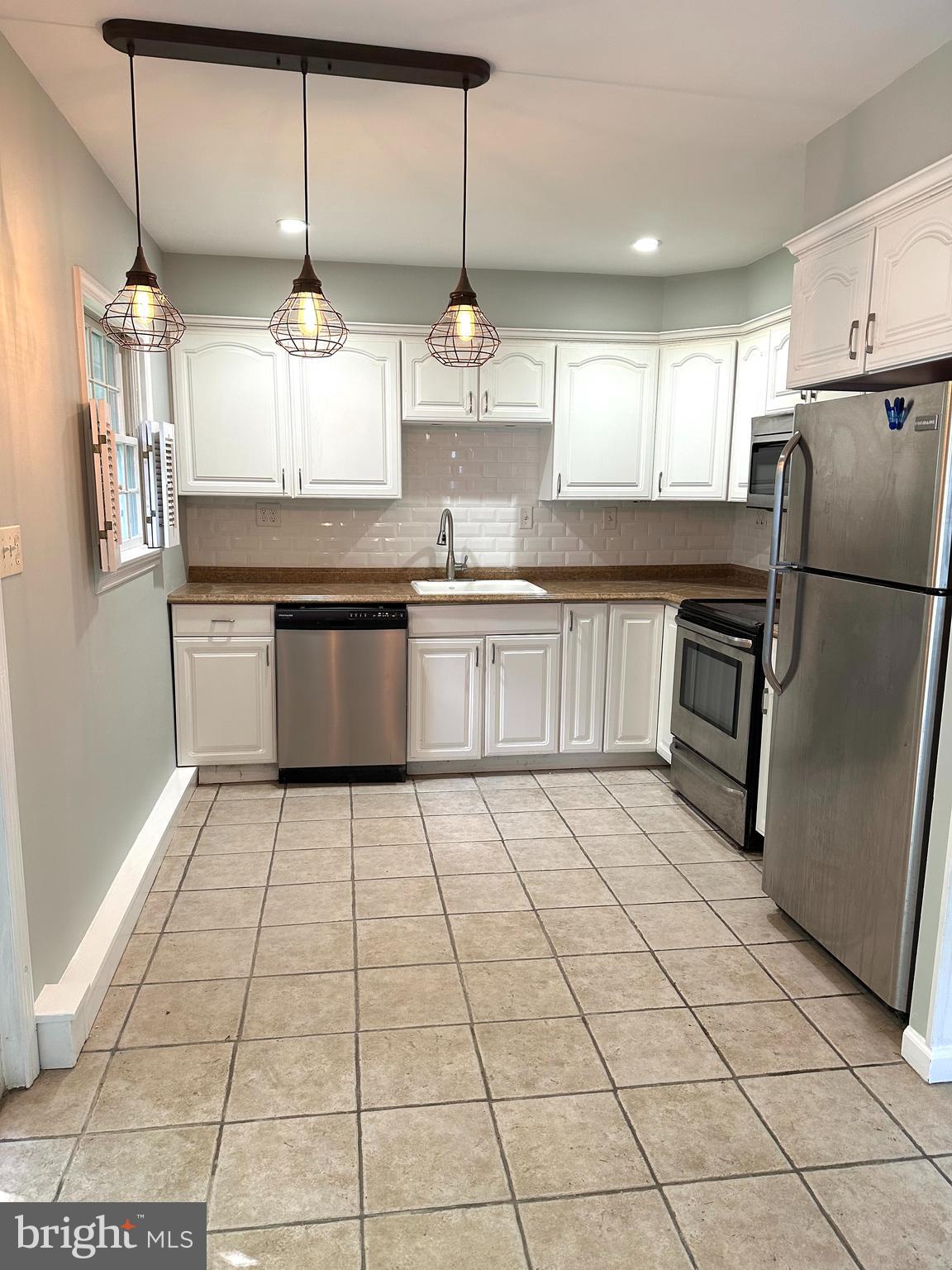 134 Harmony Road Levittown, PA 19056 - Photo 6 of 17 Kitchen