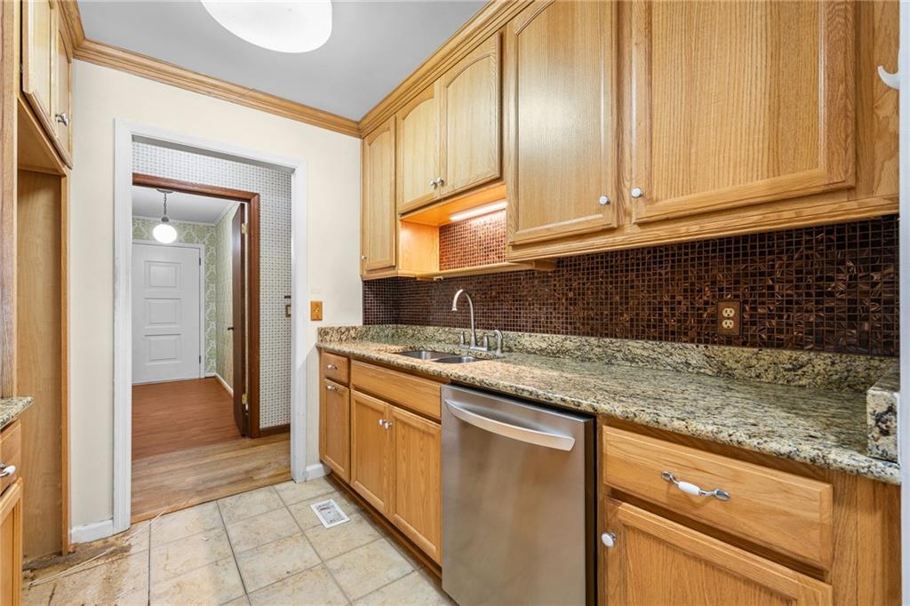 192 Saxon Court Canton, GA 30114 - Photo 12 of 48