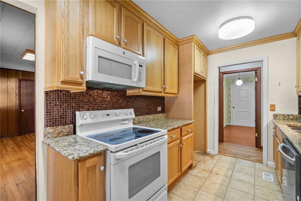 192 Saxon Court Canton, GA 30114 - Photo 14 of 48