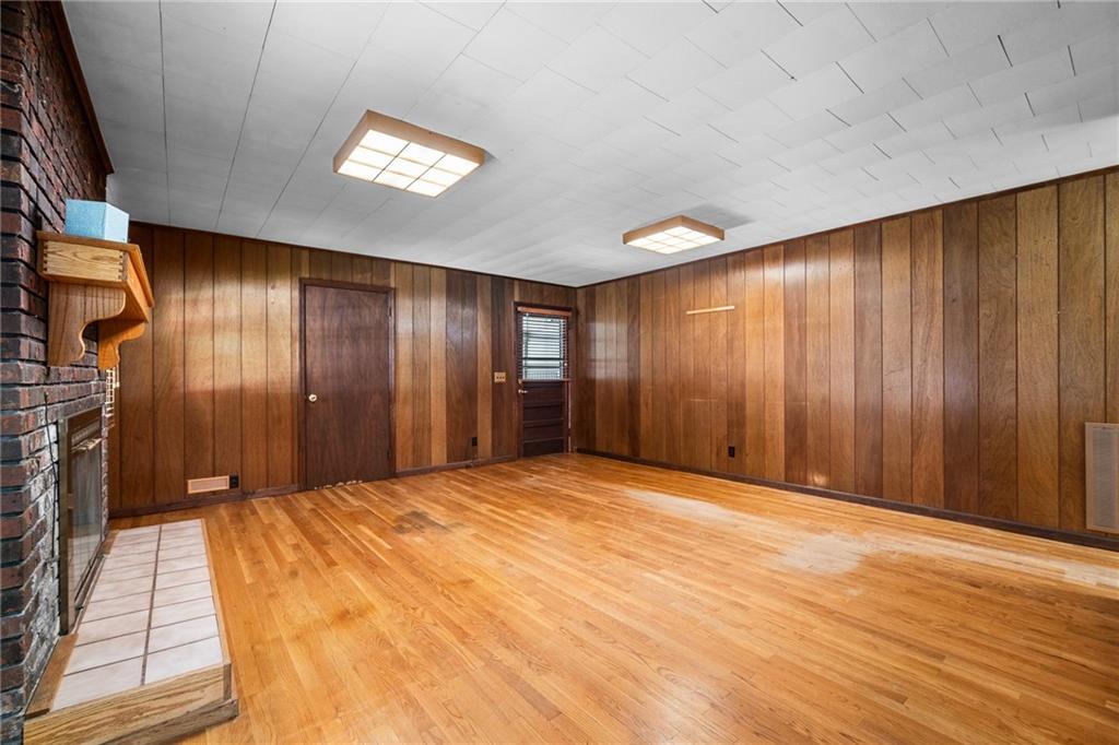 192 Saxon Court Canton, GA 30114 - Photo 16 of 48