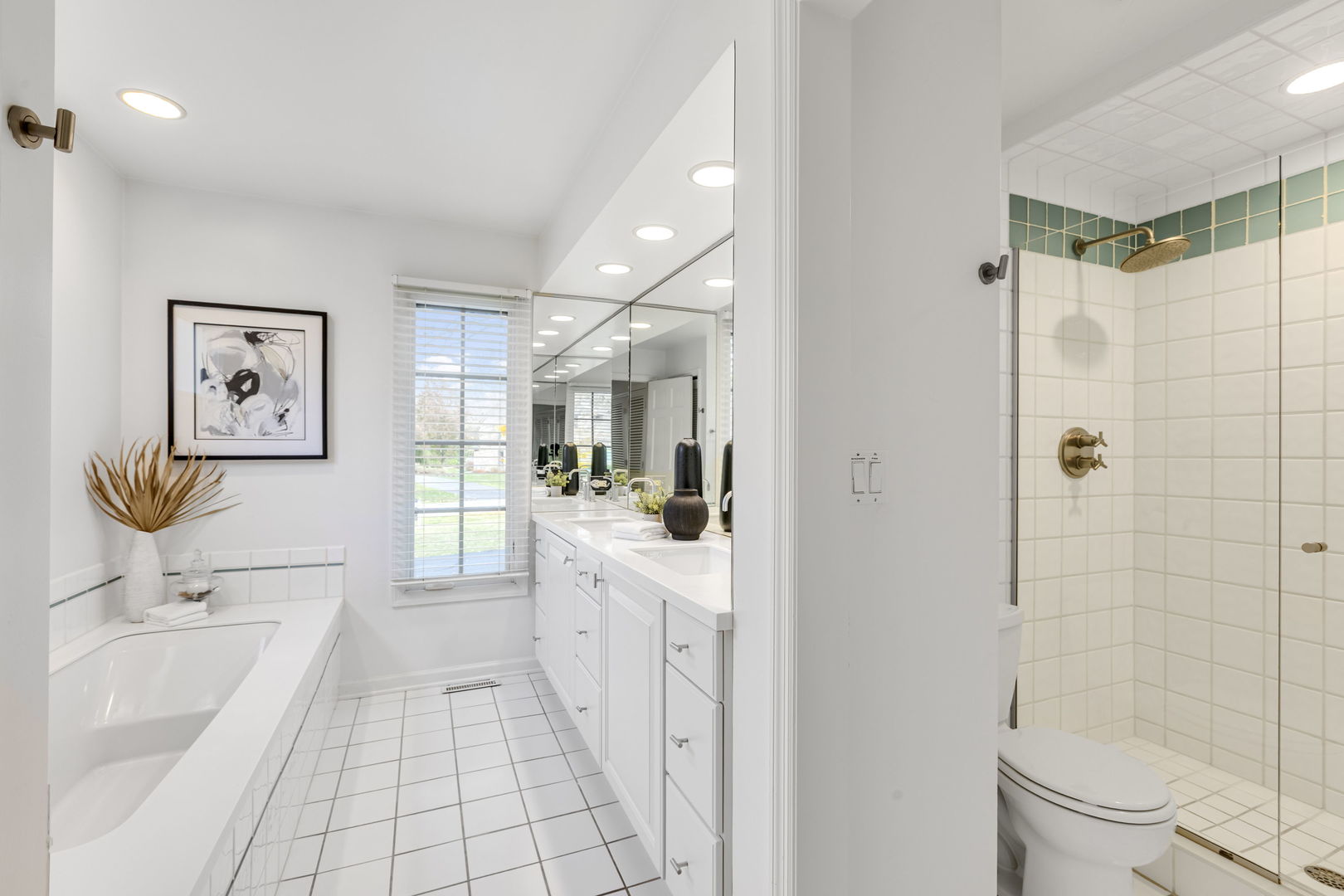 540 Buena Road Lake Forest, IL 60045 - Photo 15 of 35 a bathroom with a sink a toilet and shower