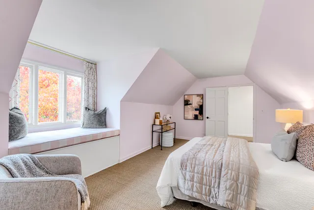 $1,085,000 | 540 Buena Road, Lake Forest, IL 60045