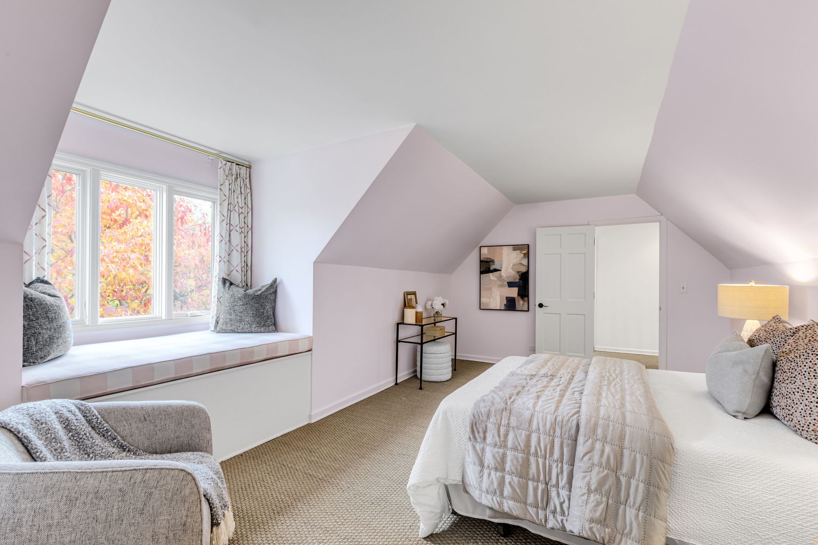 540 Buena Road Lake Forest, IL 60045 - Photo 20 of 35 a bedroom with a bed and wooden floor