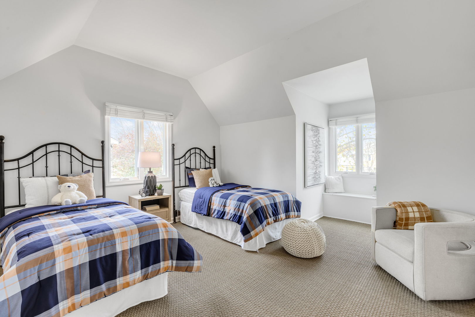 540 Buena Road Lake Forest, IL 60045 - Photo 24 of 35 a bedroom with two beds and a window