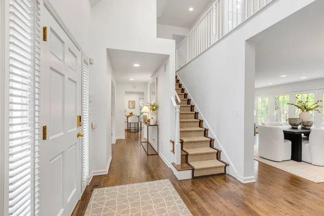 $1,085,000 | 540 Buena Road, Lake Forest, IL 60045