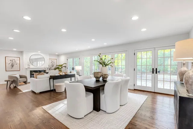 $1,085,000 | 540 Buena Road, Lake Forest, IL 60045