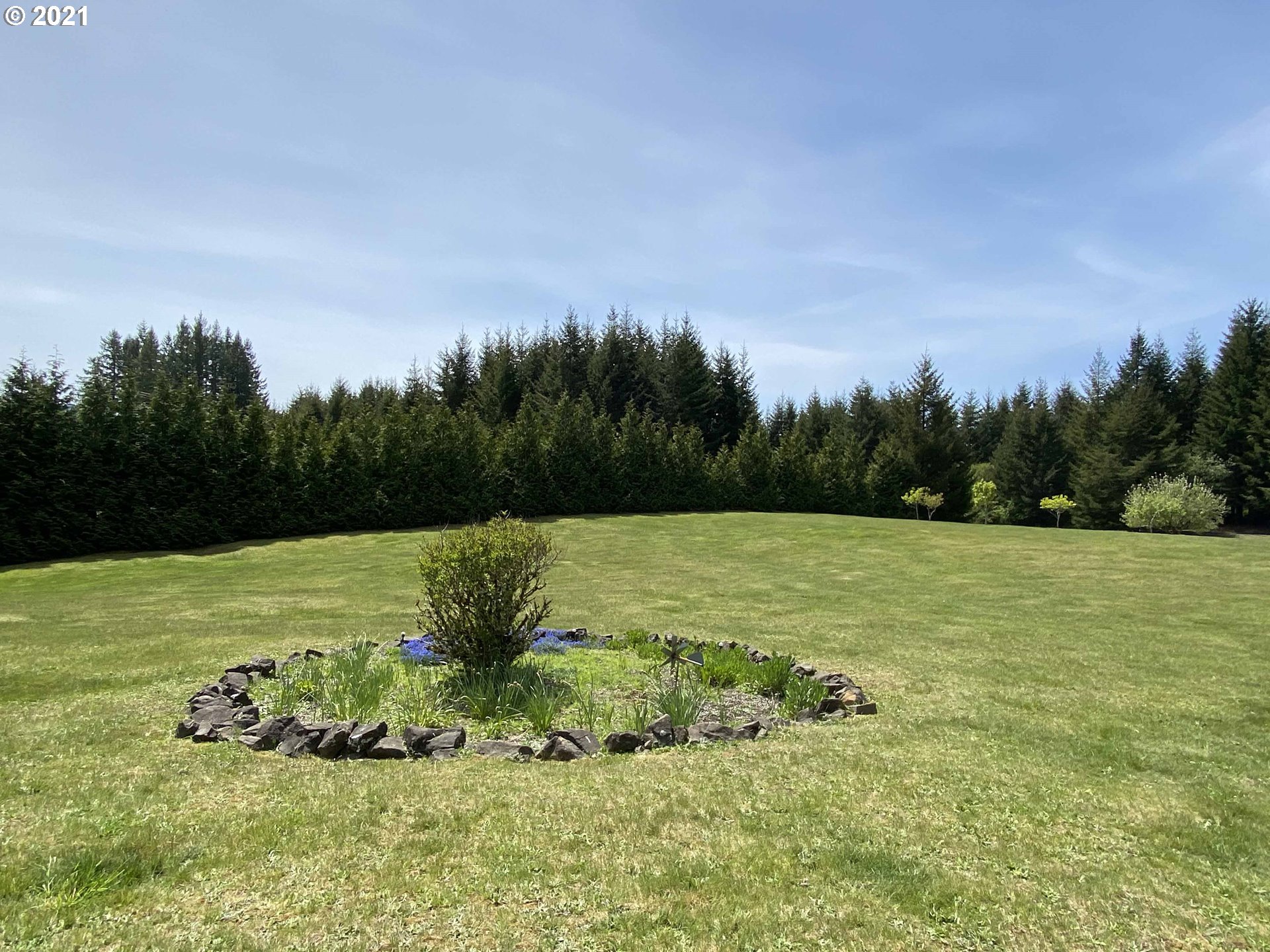 7699 Bernhardt Heights Road Florence, OR 97439 - Photo 4 of 31 Gallery Image 4