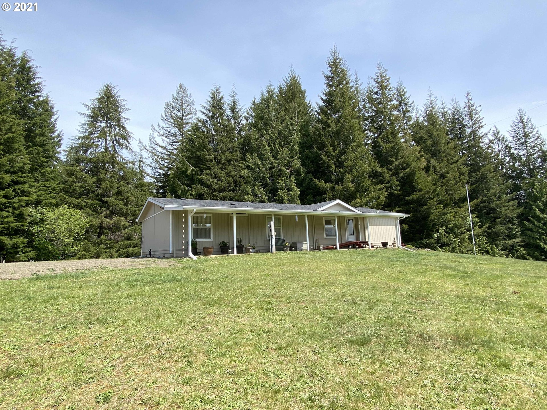7699 Bernhardt Heights Road Florence, OR 97439 - Photo 7 of 31 Gallery Image 7