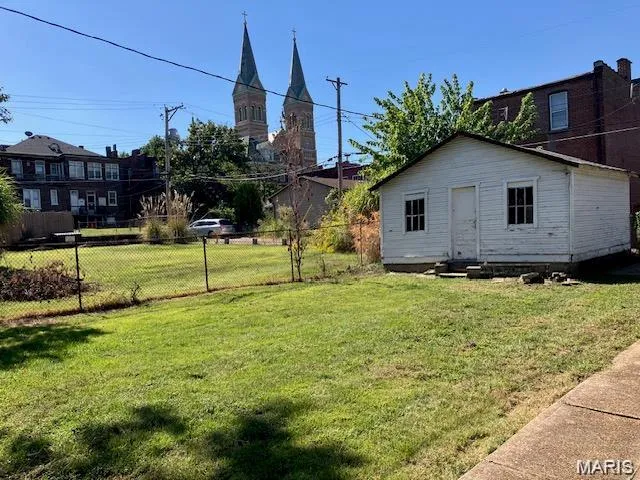 $210,000 | 4135 Minnesota Avenue, St. Louis, MO 63118