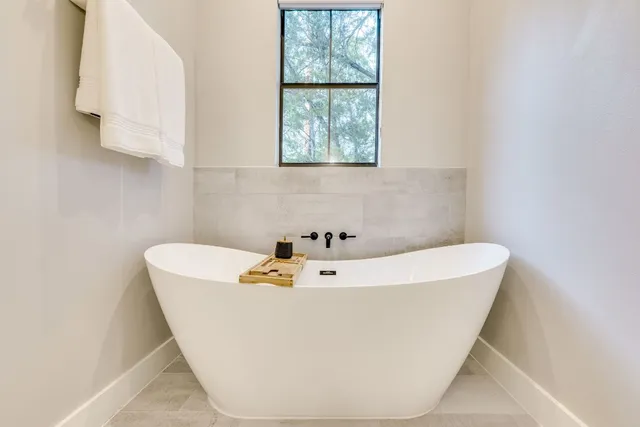 $1,200,000 | 5904 Hudson Bend Road, Austin, TX 78734