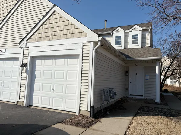 $2,250 | 2611 Cedar Glade Drive, Unit 201, Naperville, IL 60564