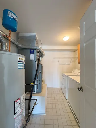 $2,250 | 2611 Cedar Glade Drive, Unit 201, Naperville, IL 60564