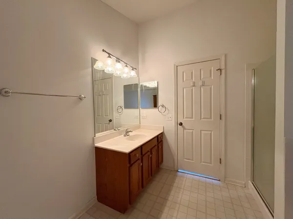 $2,250 | 2611 Cedar Glade Drive, Unit 201, Naperville, IL 60564