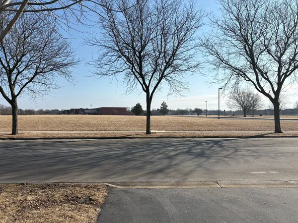 $2,250 | 2611 Cedar Glade Drive, Unit 201, Naperville, IL 60564