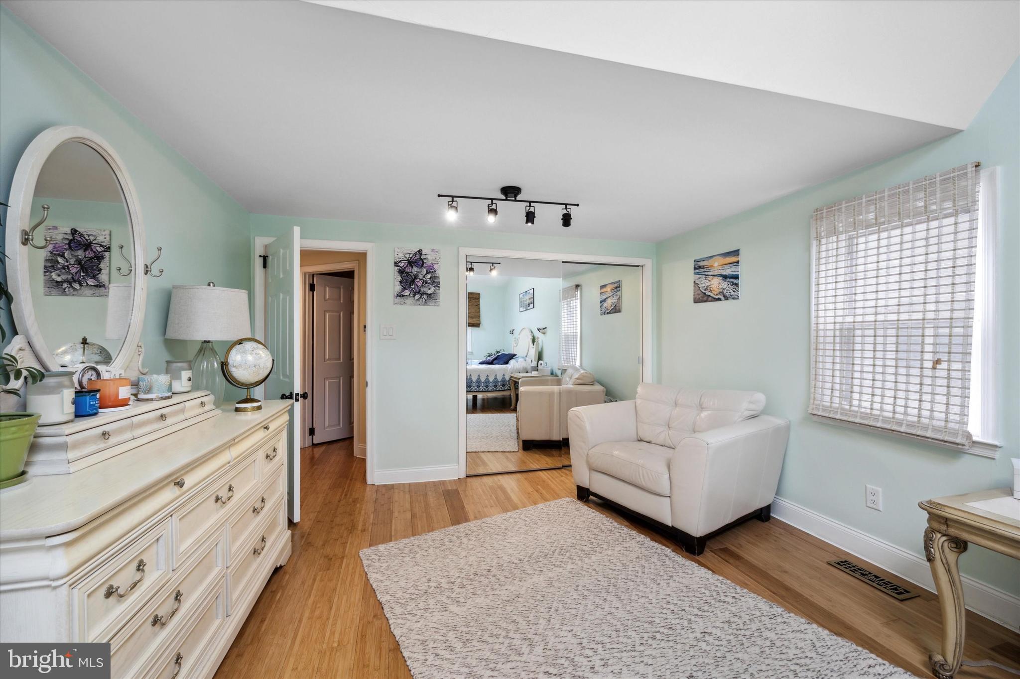 52 Horsham Road Hatboro, PA 19040 - Photo 6 of 37 Gallery Image 6