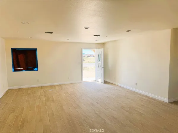 $363,000 | 8669 South Loop Boulevard, California City, CA 93505