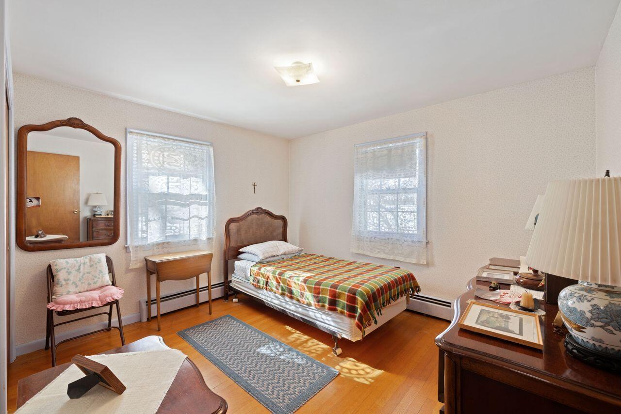 7 Captain Thomas Road Ogunquit, ME 03907 - Photo 17 of 36 Bedroom 2