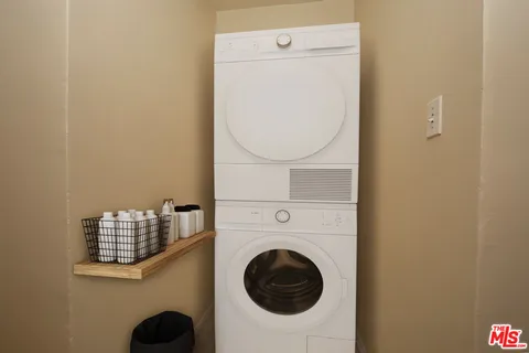 $770,000 | 2003 West 66th Street, Los Angeles, CA 90047