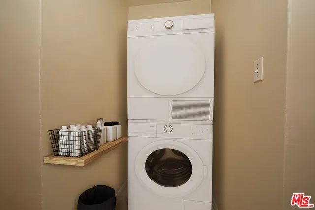 $770,000 | 2003 West 66th Street, Los Angeles, CA 90047