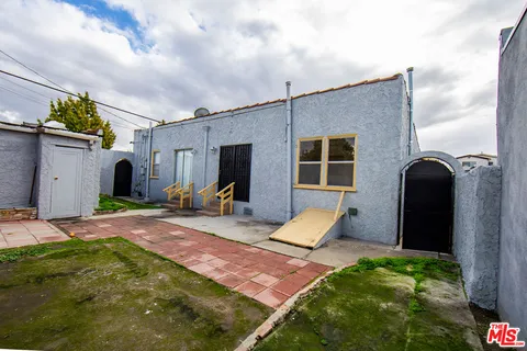 $770,000 | 2003 West 66th Street, Los Angeles, CA 90047