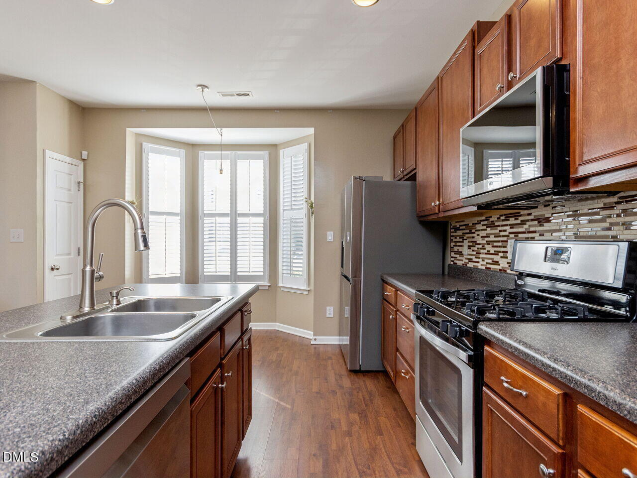 8450 Central Drive Raleigh, NC 27613 - Photo 2 of 35 010-1280x960-photo