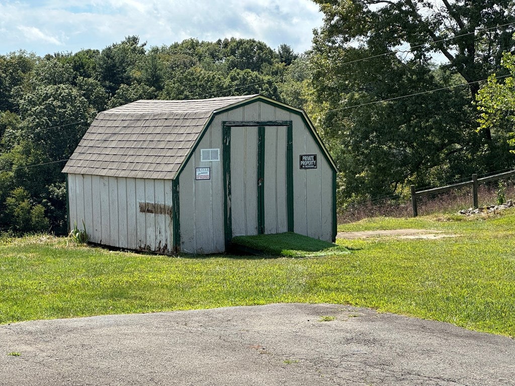 104 David Rdg Road Galax, VA 24333 - Photo 45 of 46 Gallery Image 45