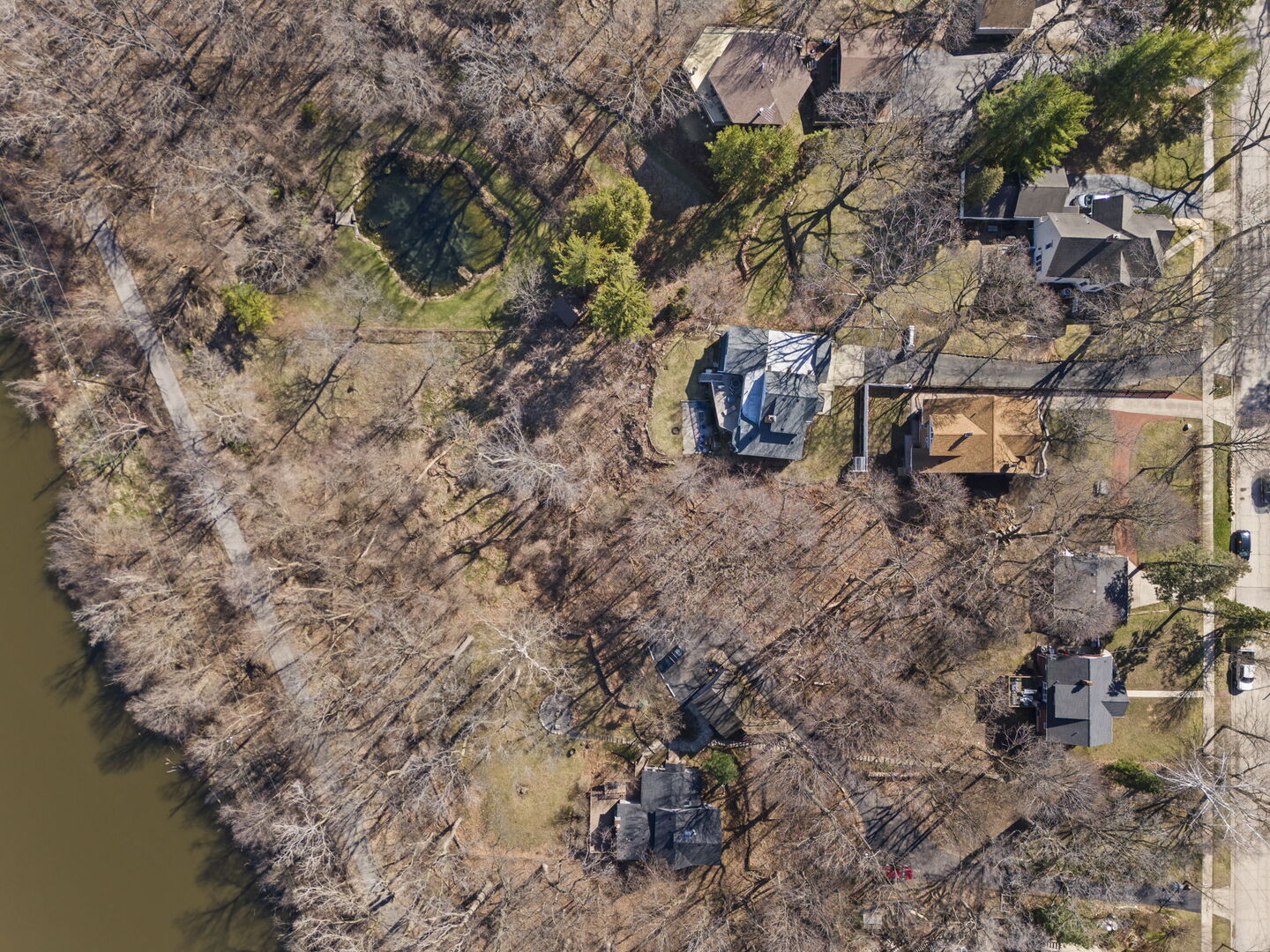 362 1/2 River Bluff Road Elgin, IL 60120 - Photo 31 of 48