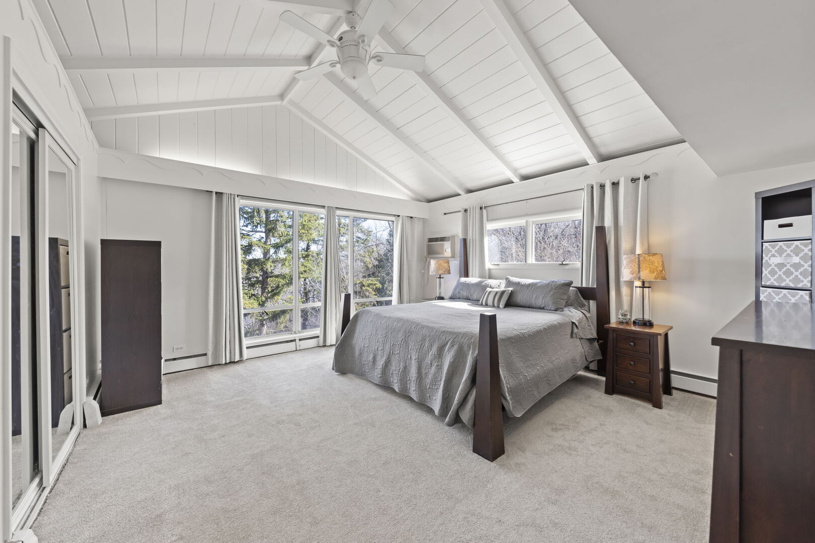 362 1/2 River Bluff Road Elgin, IL 60120 - Photo 9 of 48