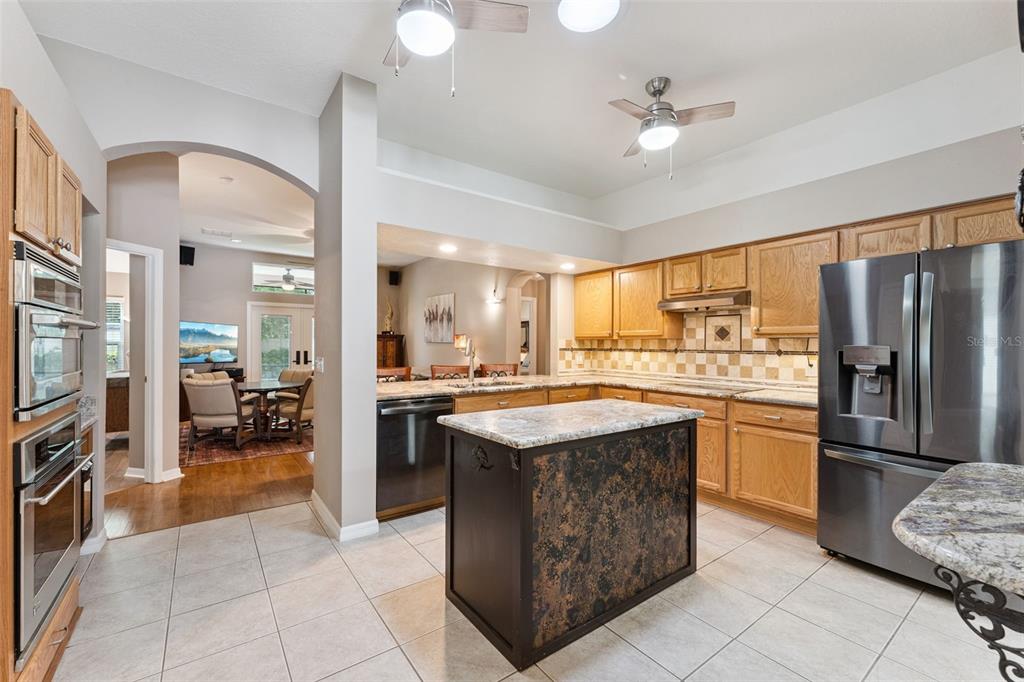 293 Kettering Road Deltona, FL 32725 - Photo 4 of 48