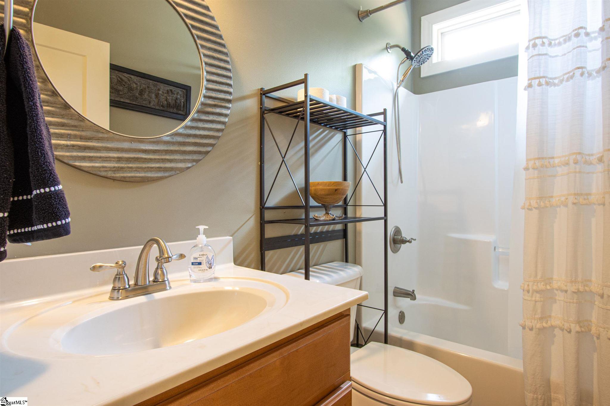 425 Reedy Fork Road Greenville, SC 29605 - Photo 13 of 36