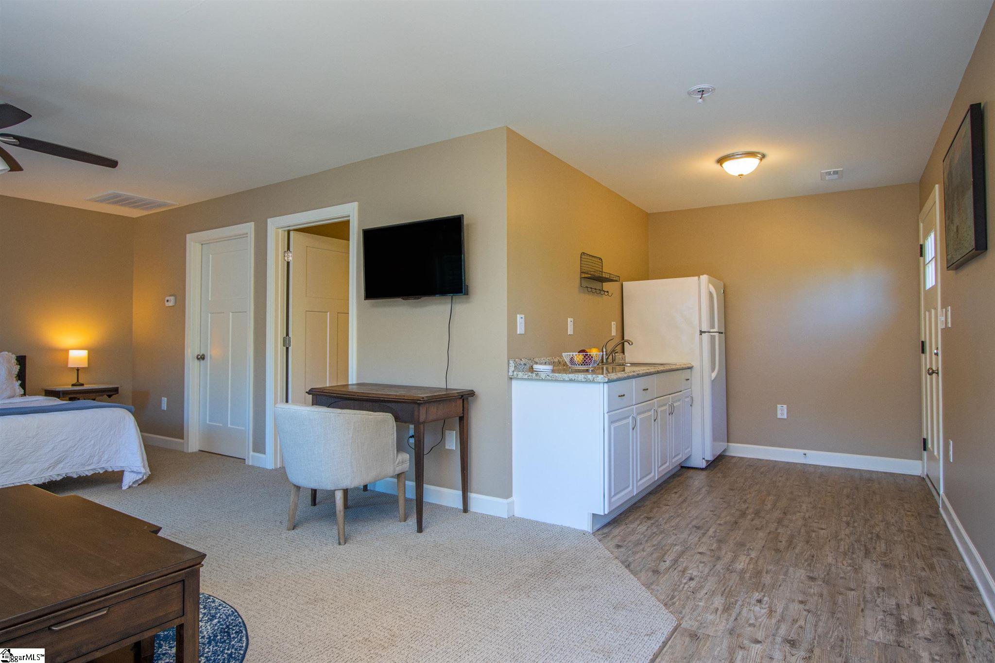 425 Reedy Fork Road Greenville, SC 29605 - Photo 33 of 36