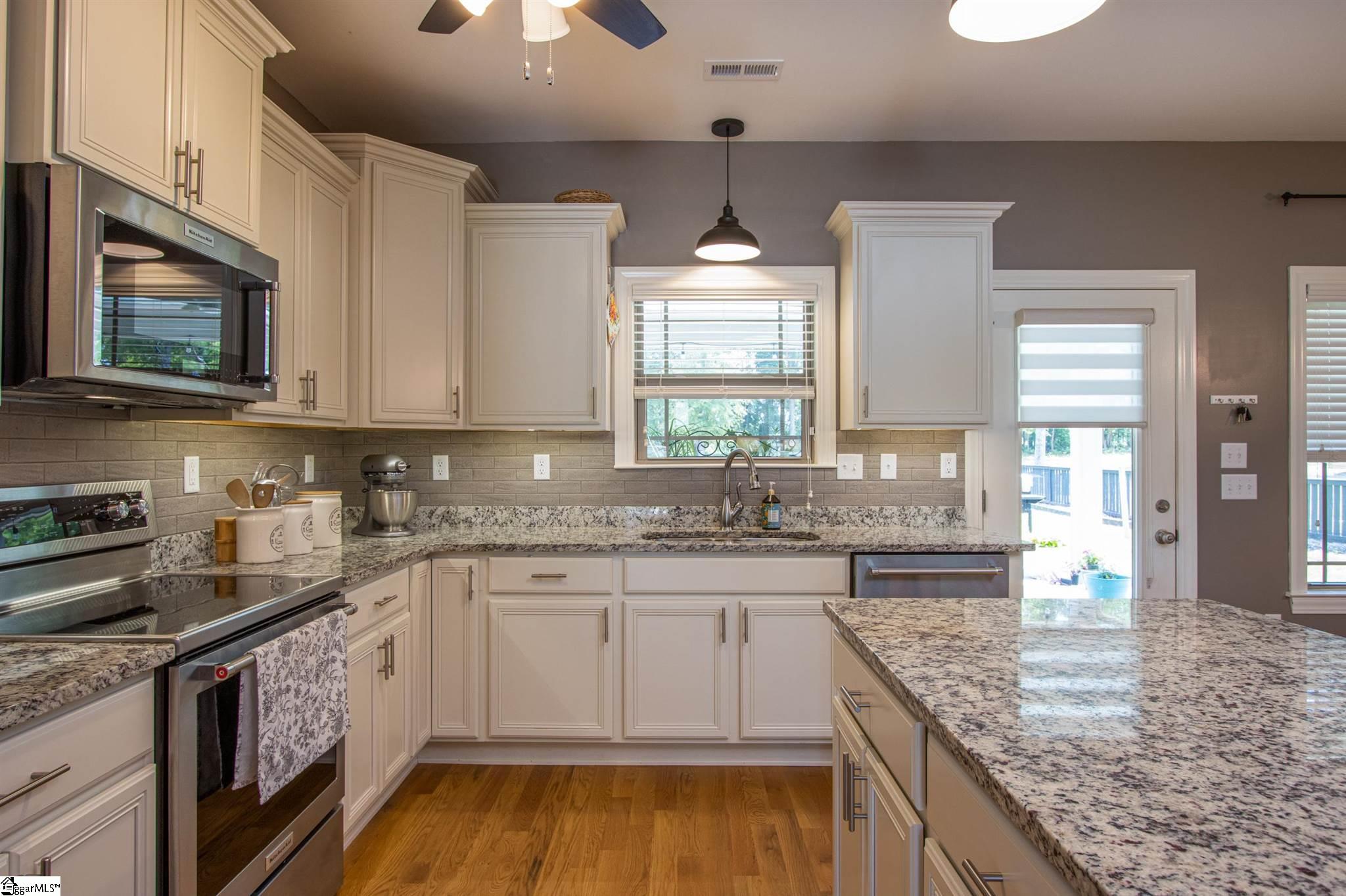 425 Reedy Fork Road Greenville, SC 29605 - Photo 9 of 36