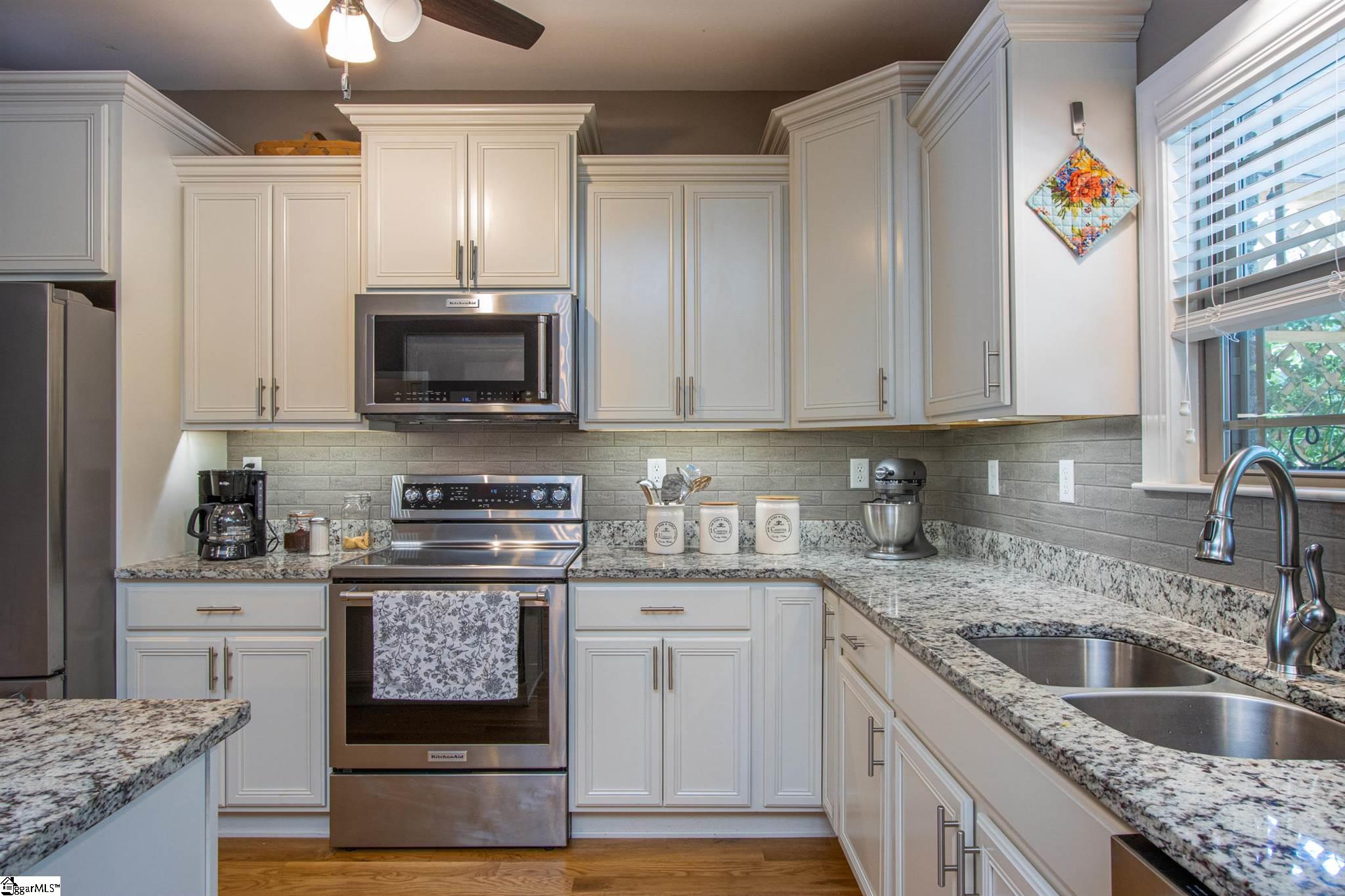 425 Reedy Fork Road Greenville, SC 29605 - Photo 10 of 36