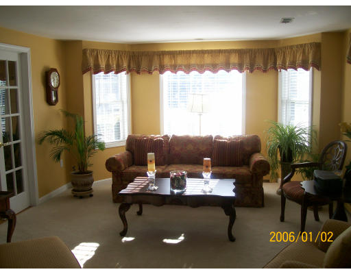 615 Old Farm Road Franklin, MA 02038 - Photo 7 of 20 Gallery Image 7