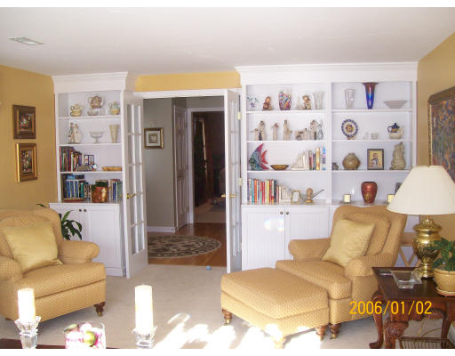 615 Old Farm Road Franklin, MA 02038 - Photo 9 of 20 Gallery Image 9