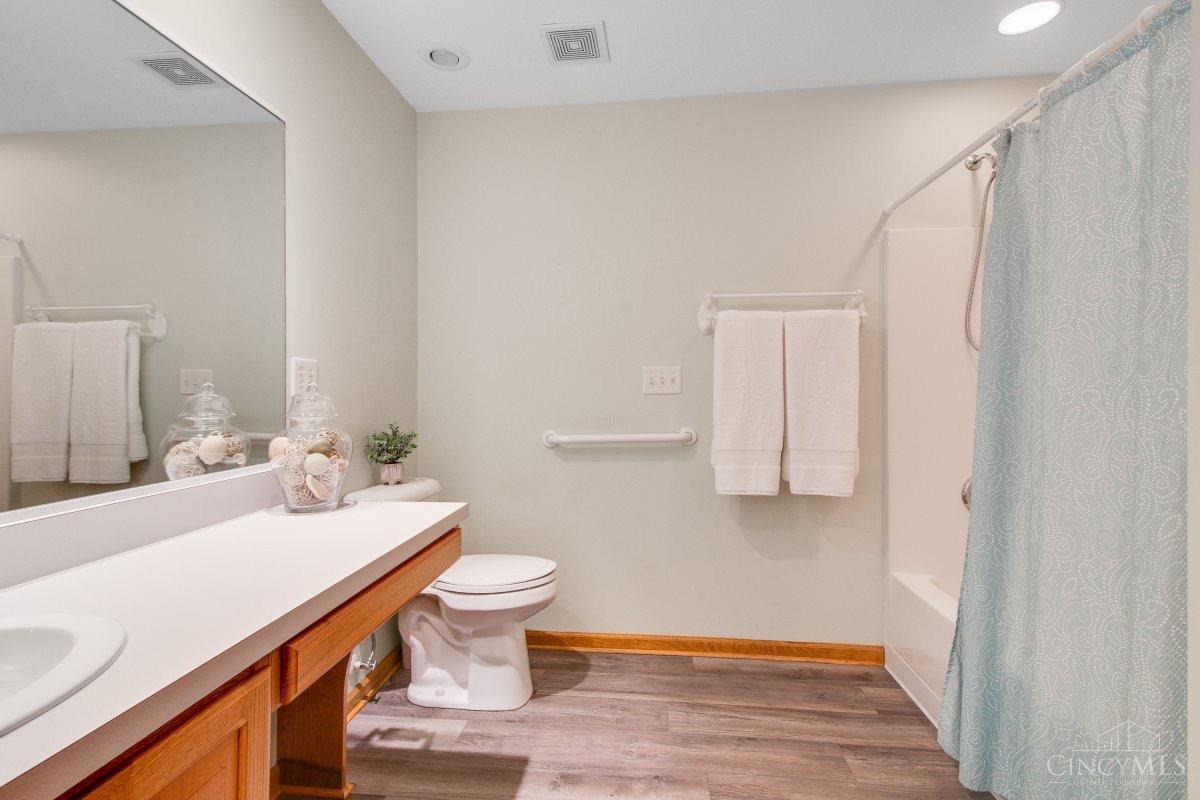 2143 Chapman Road Hamilton, OH 45011 - Photo 17 of 38 Gallery Image 17