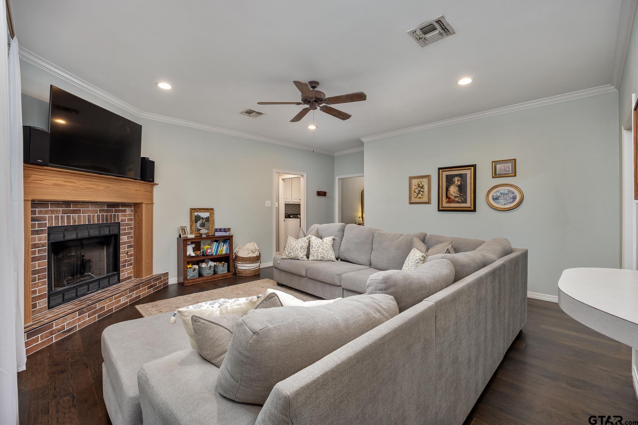 4103 Stonebrook Lane Tyler, TX 75707 - Photo 9 of 37