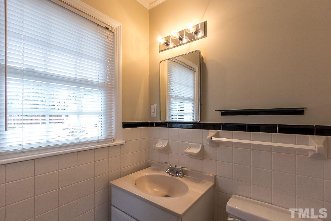 1302 Clinton Road Durham, NC 27703 - Photo 16 of 25 Gallery Image 16
