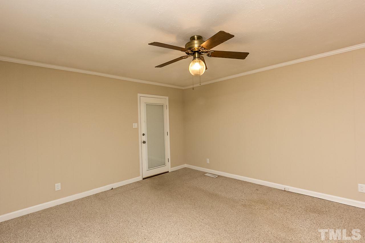 1302 Clinton Road Durham, NC 27703 - Photo 8 of 25 Gallery Image 8