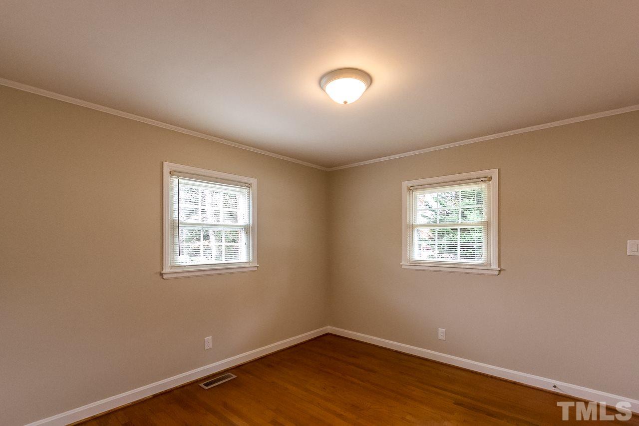 1302 Clinton Road Durham, NC 27703 - Photo 9 of 25 Gallery Image 9
