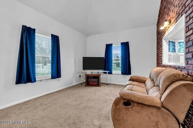 $2,400 | 11 Sutton Drive, Brick, NJ 08724