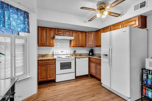 $2,400 | 11 Sutton Drive, Brick, NJ 08724